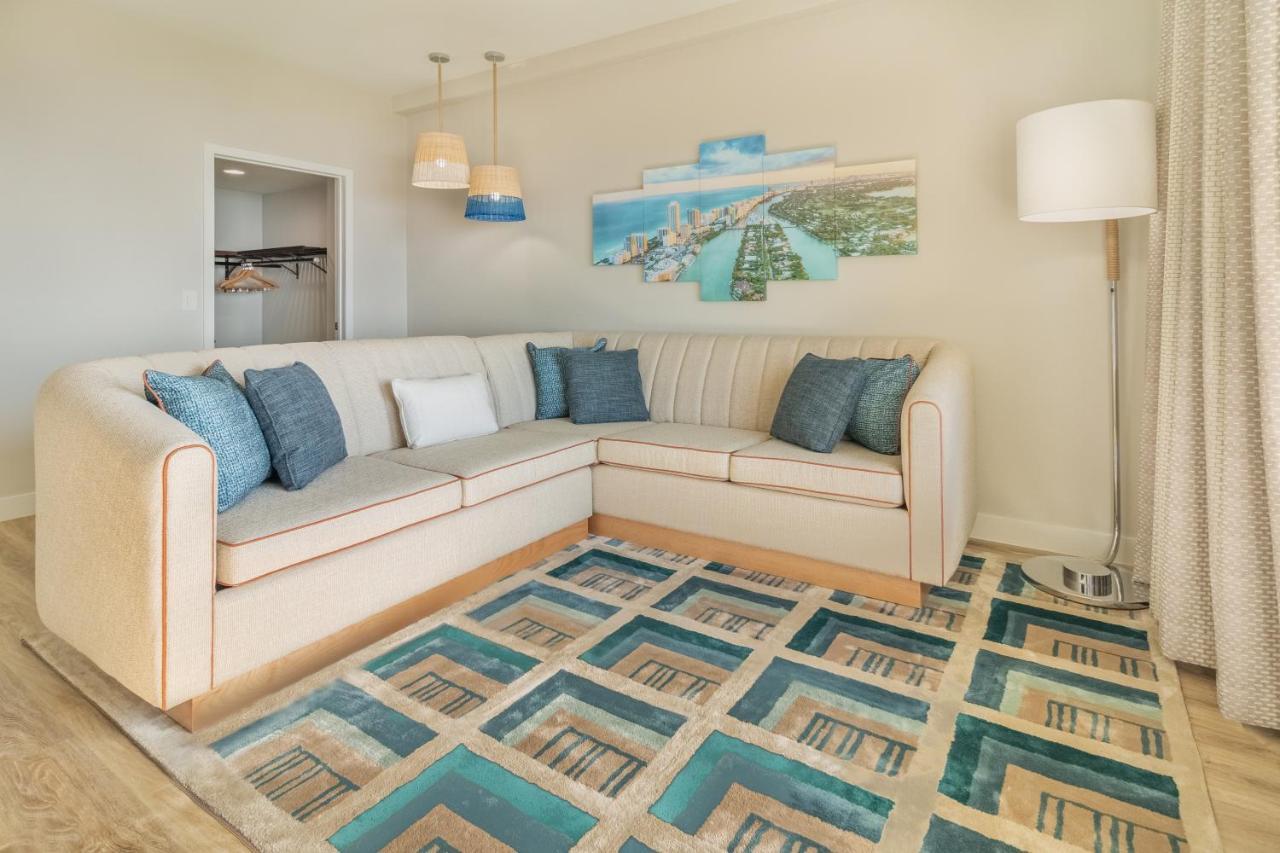 One Bedroom Suite King Bed Oceanfront