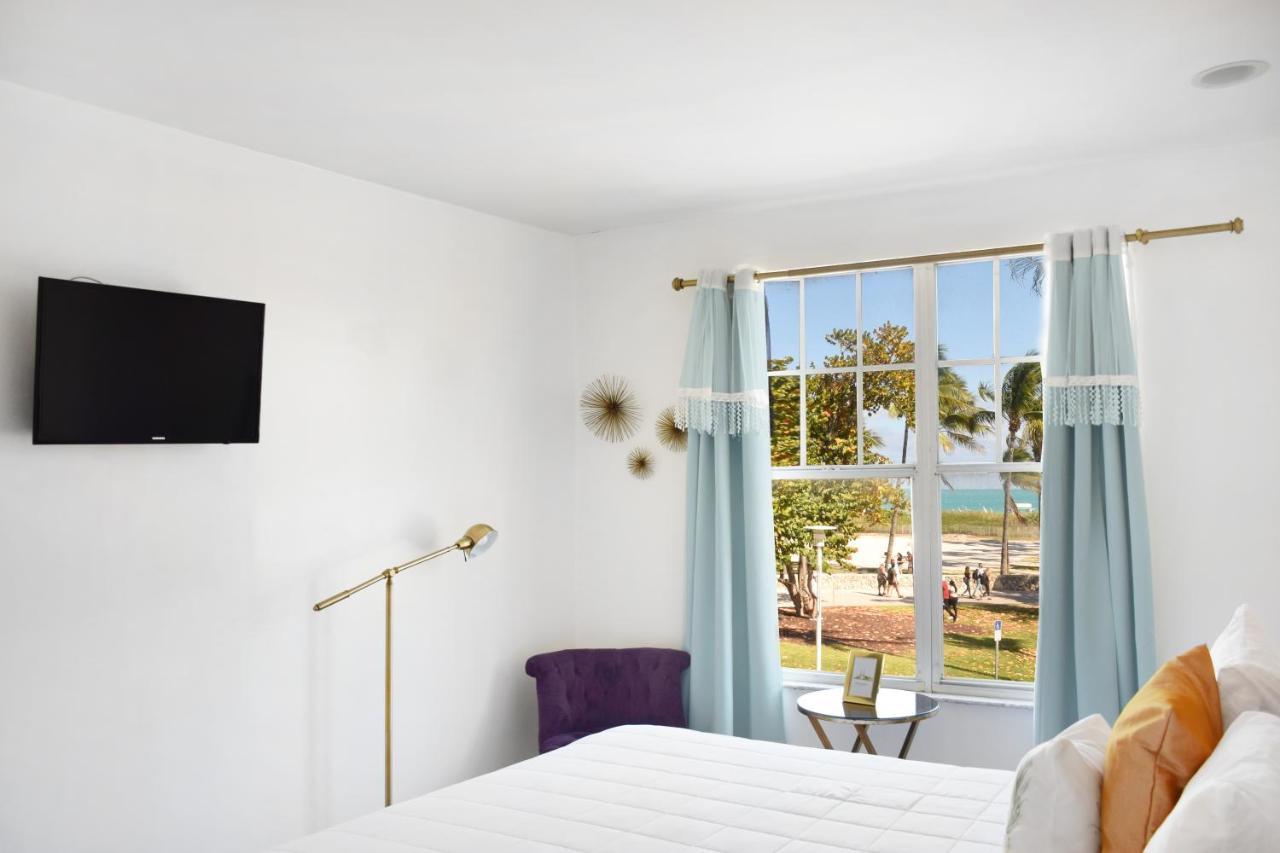 Signature Room Ocean View One King Bed