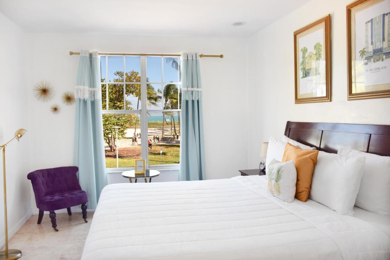 Signature Room Ocean View One King Bed